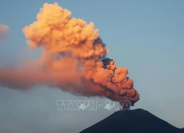 Mexico cảnh báo núi lửa Popocatépetl tăng cường hoạt động