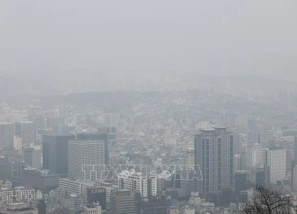 Hàn Quốc: Thủ đô Seoul và các thành phố lân cận chìm trong bụi mịn