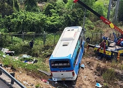 Vụ xe khách văng khỏi cao tốc Tp Hồ Chí Minh - Trung Lương: Tình trạng sức khoẻ hành khách ra sao?