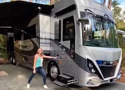 Cô gái khoe cảnh sống trong motorhome tiện nghi như khách sạn 5 sao