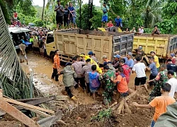 Lũ quét, lở đất ở Indonesia làm ít nhất 20 người chết và mất tích