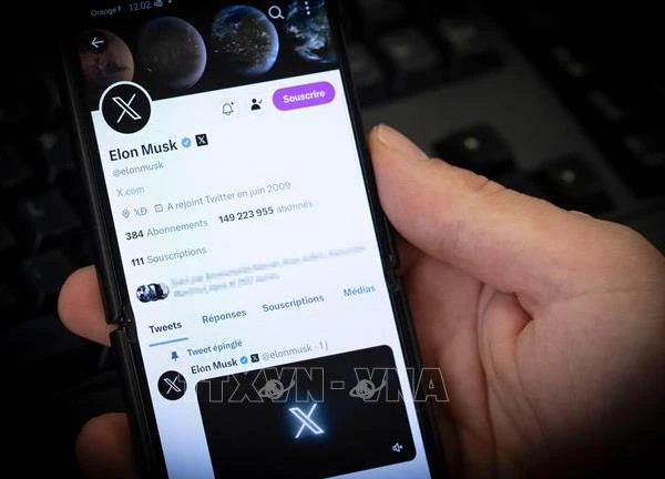 xAi của tỷ phú E. Musk sẽ công bố mã nguồn mở của chatbot Grok