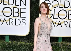 Chiếc váy bị bục khóa và những vẻ ngoài biểu tượng của Emma Stone