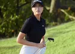 Nữ golf thủ Hàn Quốc khoe đường cong đẹp như người mẫu