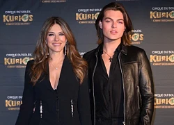 Elizabeth Hurley tự tin đóng cảnh "nóng" trong phim do con trai đạo diễn