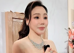 Hồ Quỳnh Hương nói về phẫu thuật thẩm mỹ: Ngày xưa bị chê cái gì là sửa cái đó