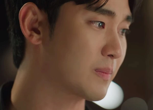 Kim Soo Hyun vừa phủ nhận hẹn hò với Kim Sae Ron, rating Queen of Tears lập tức tăng cao ngỡ ngàng