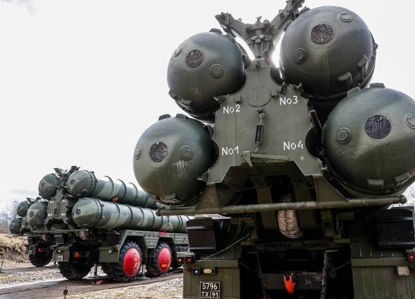 Nga trì hoãn chuyển tên lửa phòng không S-400 cho Ấn Độ để ưu tiên mặt trận ở Ukraine