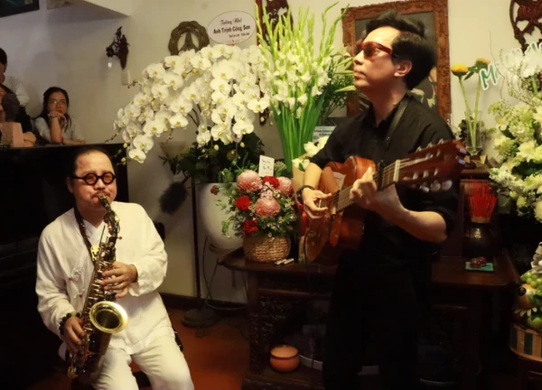 NS Trần Mạnh Tuấn: 'May mắn khi còn sức khoẻ thổi Saxophone cho anh Trịnh Công Sơn nghe'