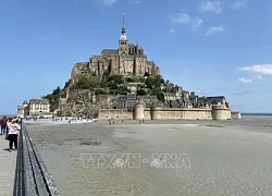 Mont-Saint-Michel - Viên ngọc quý giữa biển khơi