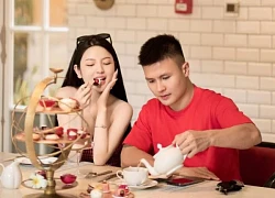 Ảnh bầu nét căng của Chu Thanh Huyền, Quang Hải tình cảm hôn lên bụng bầu: &#8220;Ba mẹ yêu con&#8221;