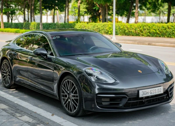 'Trùm' cờ bạc tặng vợ ô tô Porsche Panamera và cái kết không ngờ