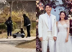 HOT: Tóm dính Son Ye Jin - Hyun Bin đưa quý tử ra ngoài chơi, điểm thay đổi này của bé gây sốt