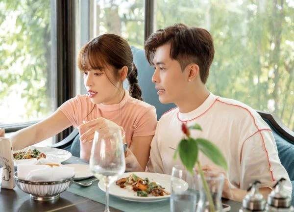 Puka - Gin Tuấn Kiệt tình tứ hưởng tuần trăng mật ở nước ngoài, thái độ ra sao khi bị dính drama với Khả Như?