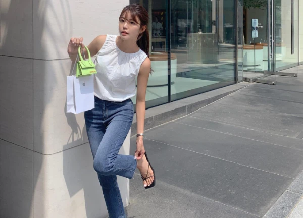 4 xu hướng sandal của mùa hè năm nay: Kéo chân thon dài, cộng thêm điểm tinh tế cho trang phục