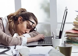 Gương mặt xuống sắc sau 1 năm đi làm, cô gái được công ty bồi thường 32 triệu, cho nghỉ 3 ngày để làm đẹp