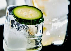 Những công thức làm đá viên giúp se khít lỗ chân lông da ngày hè