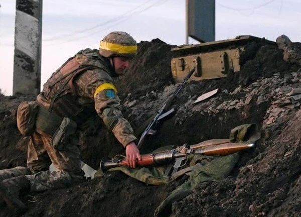 'Quân tinh nhuệ NATO đến Ukraine' sau cảnh báo rắn của Nga