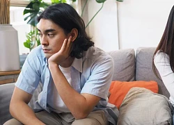 Tôi bàng hoàng ngày trở về sau khi đi nước ngoài gửi hết tiền cho vợ