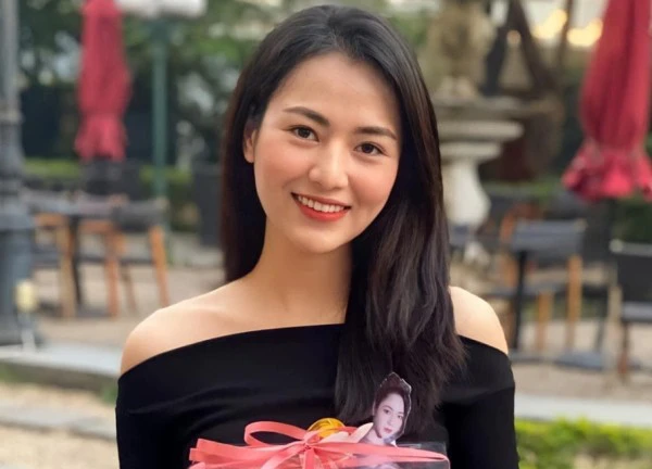 Việt Hoa và hành trình từ 'gái làng chơi' đến 'vợ đảm' trên màn ảnh nhỏ