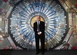Vĩnh biệt Giáo sư Peter Higgs - nhà vật lý giúp giải thích sự hình hành của vật chất