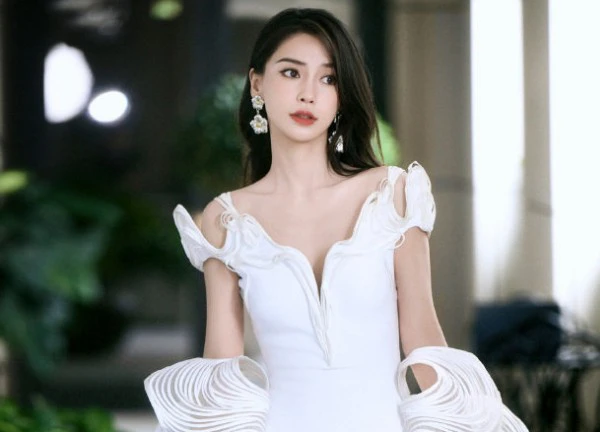 Angelababy bị "ném đá" khi xuất hiện tại sự kiện, bất ngờ ngầm thừa nhận ế show hậu scandal