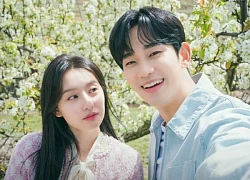 Kim Ji Won chính là ngoại lệ của Kim Soo Hyun, khiến nhà trai bỏ luôn một thói quen khi quay Queen of Tears