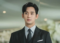 Kim Soo Hyun lần đầu làm điều đặc biệt sau 10 năm, sướng nhất là fan phim "Nữ hoàng nước mắt"