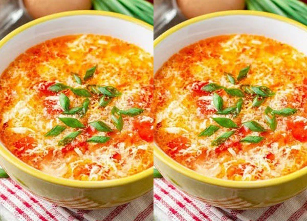 Chỉ cần 10.000 đồng, bạn sẽ có ngay bát canh trứng cà chua đậu phụ thơm béo, giàu dinh dưỡng