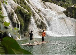 'Giải nhiệt' tại những dòng suối, thác nước gần Hà Nội dịp 30-4