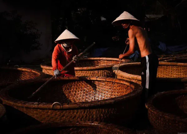 Về Phú Yên, thăm làng nghề đan thúng chai ở Tuy An