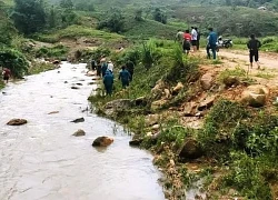 Hai anh em bị lũ cuốn ở Lào Cai, tìm thấy một thi thể