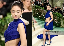 Jennie rón rén vì mặc đầm quá "hiểm" ở Met Gala 2024, body qua cam thường "slay" bao nhiêu thì ảnh HD dừ chát bấy nhiêu