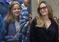 Con gái út Angelina Jolie kề cận mẹ giữa lúc "huynh đệ tương tàn" vì Brad Pitt