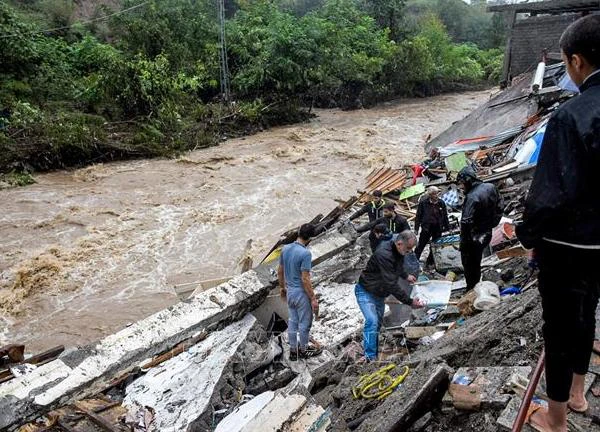 Iran: Lũ quét làm ít nhất 7 người thiệt mạng