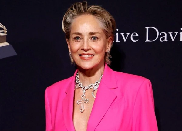 'Biểu tượng gợi cảm' Sharon Stone sau biến cố đột quỵ