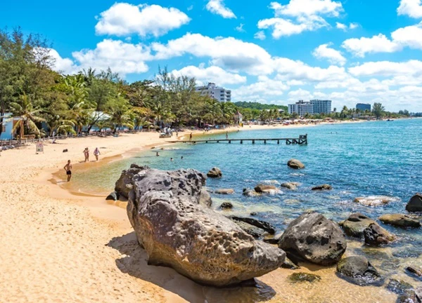 Nên đi Nha Trang hay Phú Quốc điểm du lịch nào đẹp hơn?