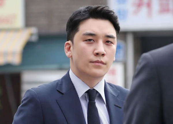 Seungri bị đồn đưa "gà nhà" sang Hong Kong (Trung Quốc), chính phủ lập tức có phát ngôn chính thức!