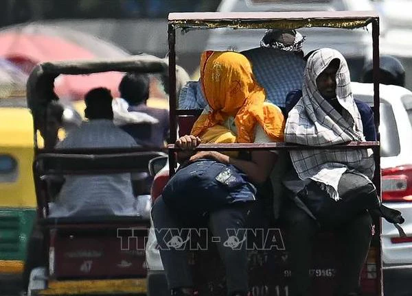 Mưa nắng khắc nghiệt hoành hành các nước ở Nam Á