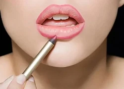 Mẹo thoa son căng mọng không cần tiêm filler