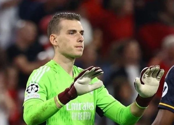 Liệu Real Madrid và Lunin có rạn nứt?