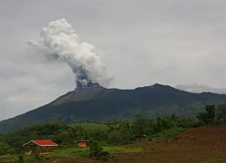 Hàng nghìn người phải sơ tán do núi lửa phun trào ở Philippines