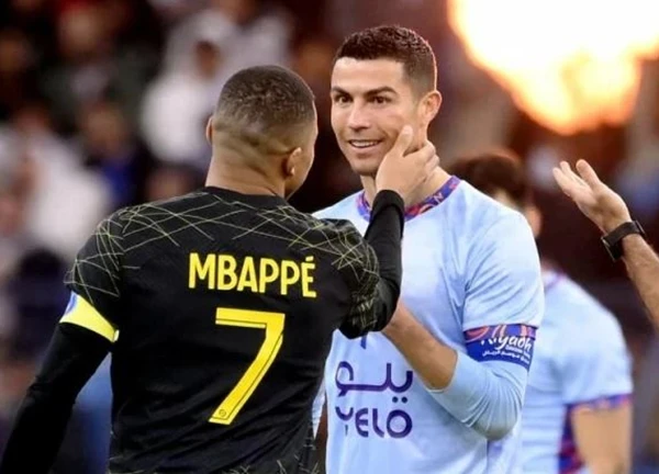 Ronaldo lập kỷ lục với 13 từ dành cho Mbappe khi đến Real Madrid