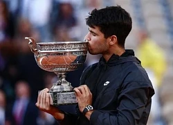 Alcaraz lập kỷ lục mới, vượt mặt 'Big 3' khi vô địch Roland Garros