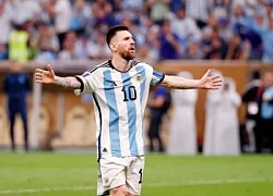 Lý do Messi dự bị trước Ecuador