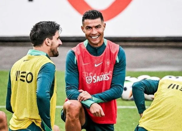 Ronaldo tranh tài EURO 2024: Người hùng hay cản bước Bồ Đào Nha