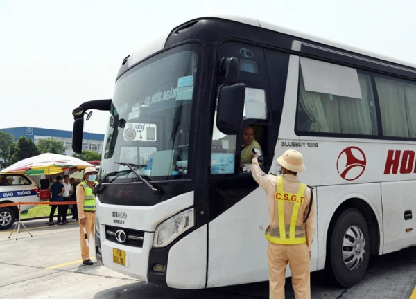 Cấm tuyệt đối nồng độ cồn đối với lái xe: Triệt để thì hết chống chế!