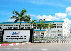 Nhiều công nhân đang làm việc bất ngờ buồn nôn phải nhập viện