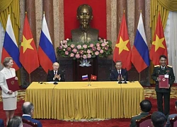 Việt - Nga ký kết nhiều văn kiện hợp tác trong chuyến thăm của Tổng thống Putin