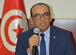 Bộ trưởng Tôn giáo Tunisia bị sa thải